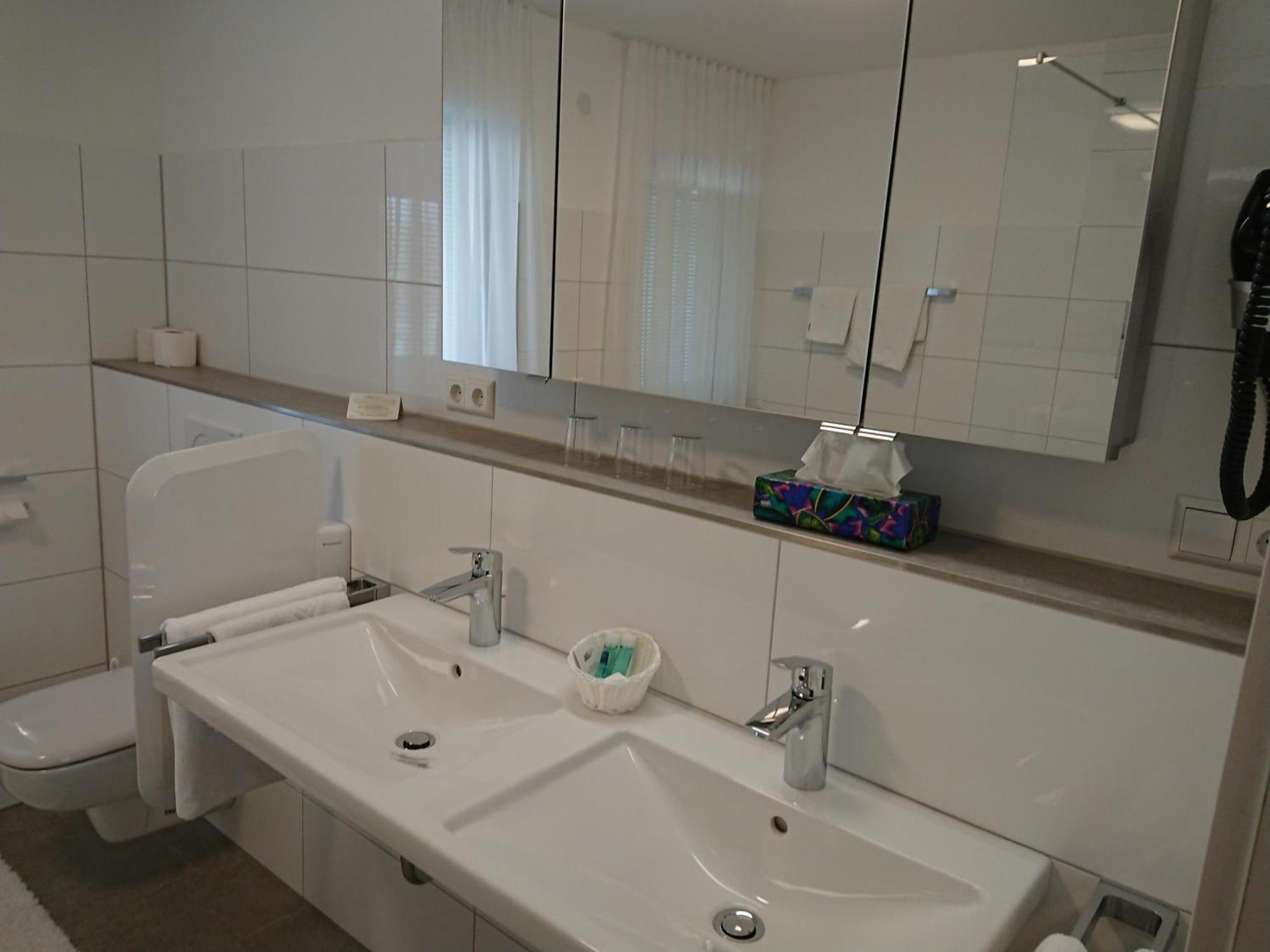 רוטנבורג Hotel Wuerttemberger Hof Garni מראה חיצוני תמונה