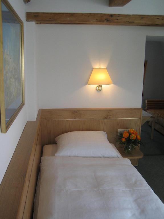 רוטנבורג Hotel Wuerttemberger Hof Garni חדר תמונה