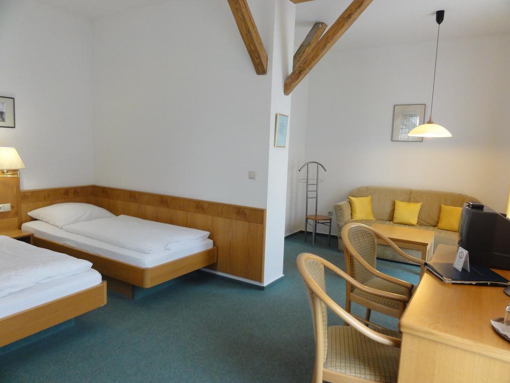 רוטנבורג Hotel Wuerttemberger Hof Garni חדר תמונה